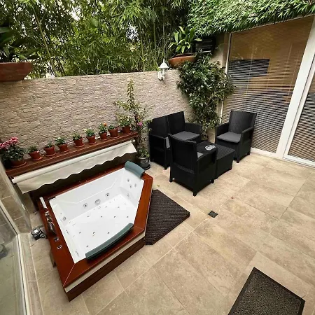 公寓 Luxury With Sauna And Terrace