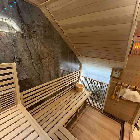 Luxury With Sauna And Terrace * 蒙特卡蒂尼泰尔梅